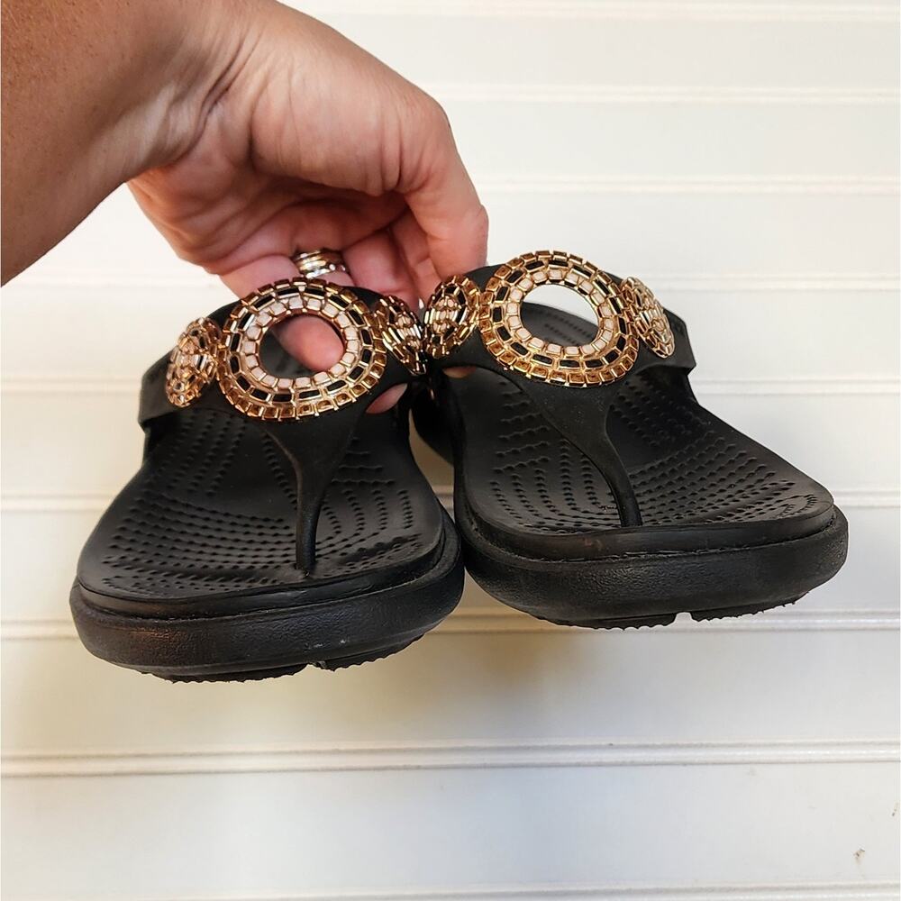 Crocs Women's Sanrah Diamante Wedge Flip Sandals Size 8 Black - Picture 8 of 10